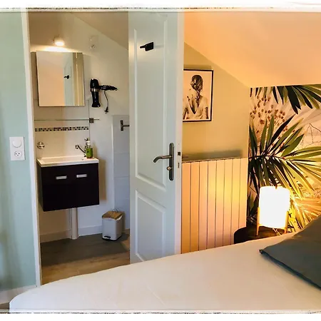 Au Clair Des Landes Bed & Breakfast