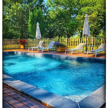 Au Clair Des Landes Castets